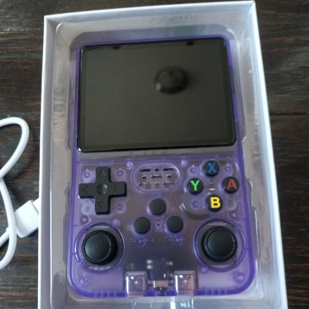 WUDS GAME MASTERS R36S EMULATOR LINUX ARC OS 2.0 Pink Box Console Purple Used